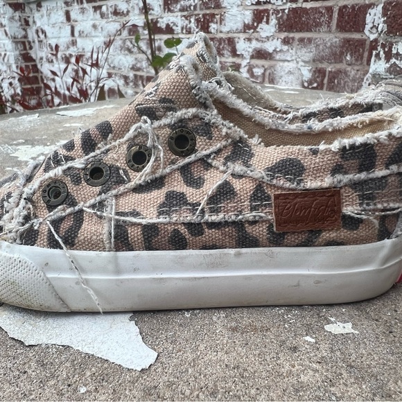 Blowfish Malibu Sneakers Cheetah Print Kids Play Slip-on Shoes Sz 7 - Picture 5 of 7